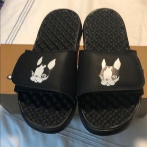 ISLIDE NEW IN BOX SANDALS